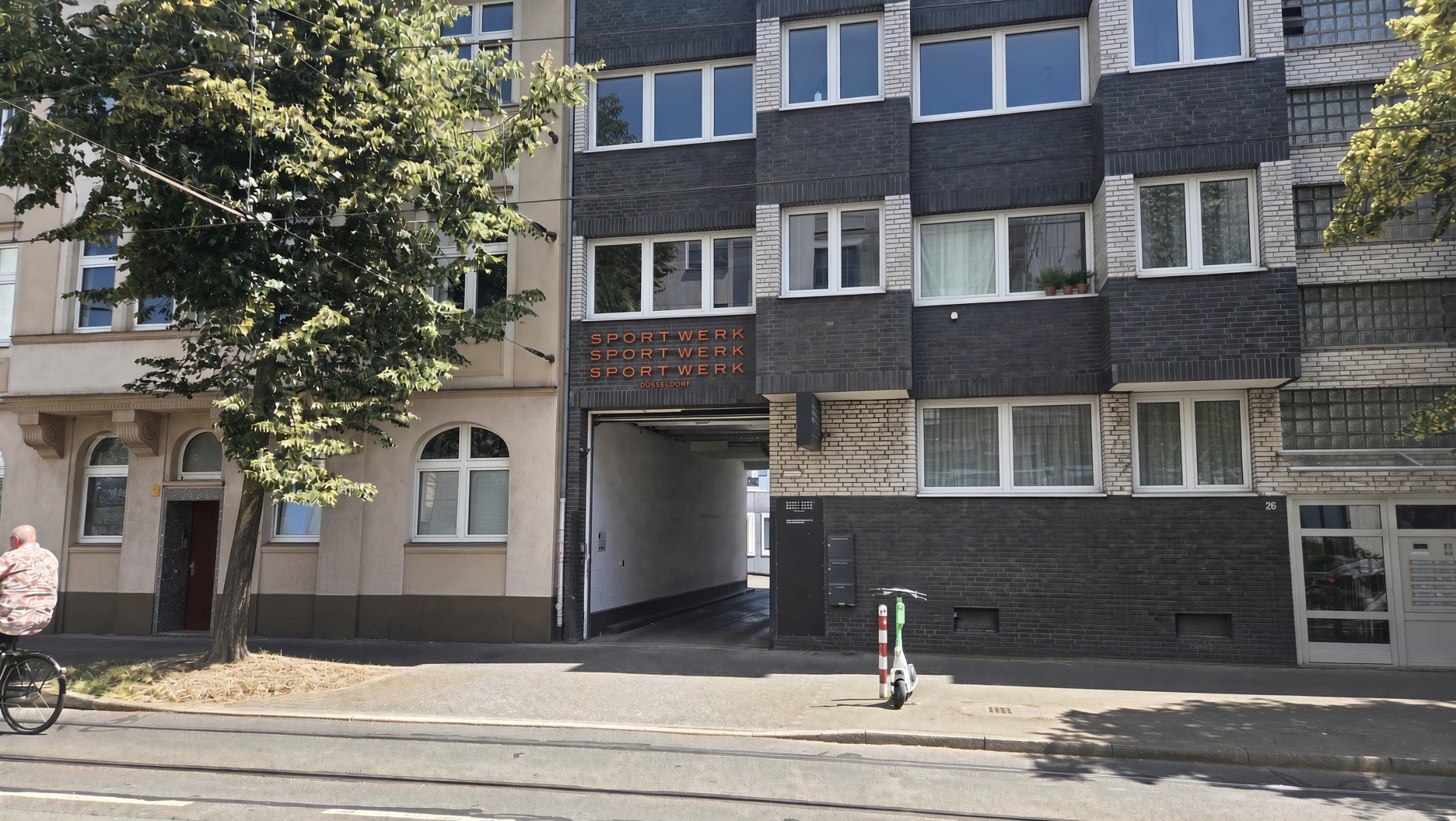 Volmerswerther Straße 26 in Düsseldorf-Unterbilk — Außenansicht